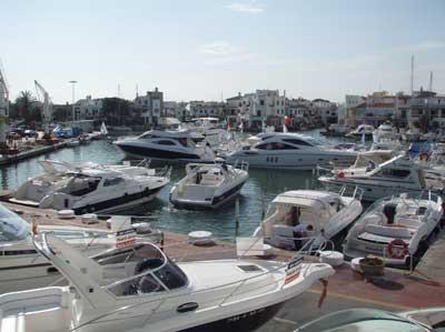 Inaugurada la XXIII Feria del Barco del Puerto de Empuriabrava.