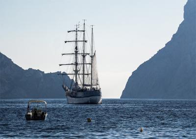 El buque-escuela Cervantes Saavedra y la Fundación Oceanogràfic presentan la III Travesía Planeta Azul El buque-escuela Cervantes Saavedra y la Fundación Oceanogràfic presentan la III Travesía Planeta Azul