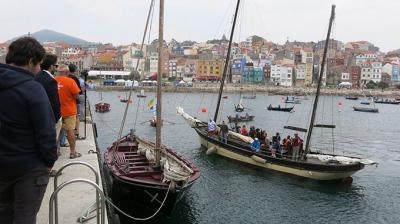 El Encontro bautiza a cuatro nuevas embarcaciones tradicionales de A Guarda, Sada, Aguete y Portonovo