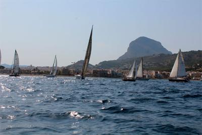 La 48 Semana de la Vela del Club Náutico Jávea reunirá a unas 400 personas