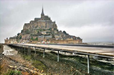 La súper marea de Mont Saint-Michel La súper marea de Mont Saint-Michel