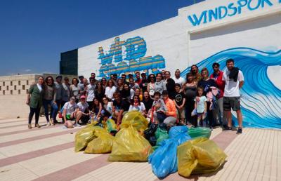 Más de 3.000 personas participan en el gran fiesta del 1 de mayo bajo el lema: “El mar nos necesita”