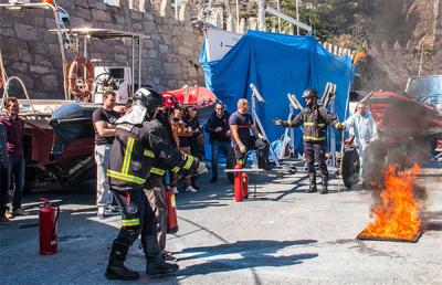 Marineros de toda Galicia se forman en temas  de seguridad en el Monte Real Club de Yates