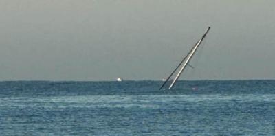 Una manada de orcas provoca una vía de agua y el hundimiento de un velero en Barbate