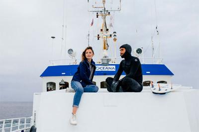 Almudena Fernández y Aritz Aranburu se unen a la campaña #StopOverfishing de Oceana