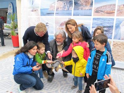 La Fundación Ecomar impartió talleres de reciclaje en el Salón Náutico de Dénia La Fundación Ecomar impartió talleres de reciclaje en el Salón Náutico de Dénia