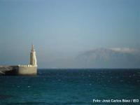 Científicos del IEO estudian las relaciones entre los índices climáticos y la temperatura superficial del agua en el Mar de Alborán