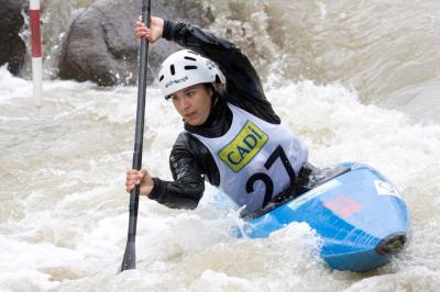 Antía Loira representante del Club Val Miñor en la Selección Gallega de Slalom