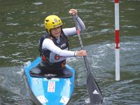 Uxia González infantil del Val Miñor Frioya medalla de oro en la Copa de España de Slalom