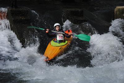 El Teixugos se impuso en la primera prueba de la Liga Gallega de promoción de slalom que se disputó en Tomiño.