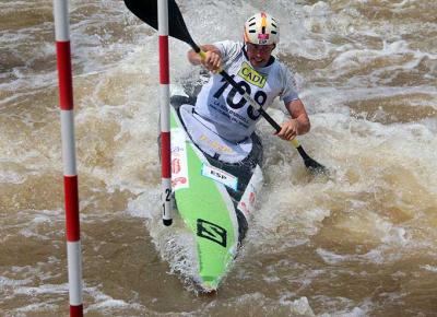  “Samuel Hernanz arranca imparable la última Copa del Mundo de Slalom”