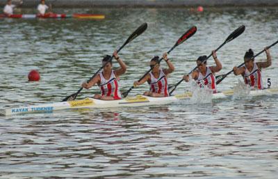 Carla Pérez consigue el triunfo en el k1 200 en la regata Reina Sofía Carla Pérez consigue el triunfo en el k1 200 en la regata Reina Sofía
