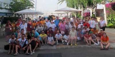 60 atletas Special Olympics aprenden a navegar a vela y en kayak en el Club de Mar Mallorca 