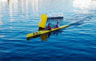 Esteban Medina y la pareja Cyrille Carre y Rémi Pété se impusieron en la II Ocean Race de A Lanzada. Esteban Medina y la pareja Cyrille Carre y Rémi Pété se impusieron en la II Ocean Race de A Lanzada.