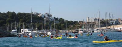 Mas de 50 kayaks se transformarán en dragones de mar este fin de semana Mas de 50 kayaks se transformarán en dragones de mar este fin de semana