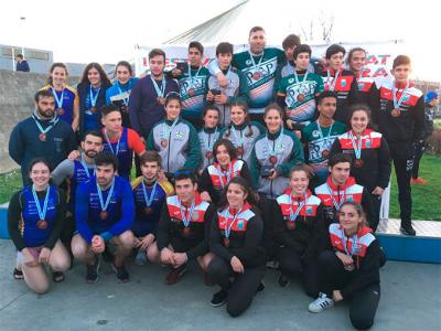 El club escuela Ciudad de Pontevedra se lleva el torneo de Dragon Boat de Pontevedra