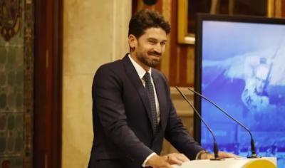 Javier Hernanz, reelegido como presidente de la Real Federación Española de Piragüismo Javier Hernanz, reelegido como presidente de la Real Federación Española de Piragüismo