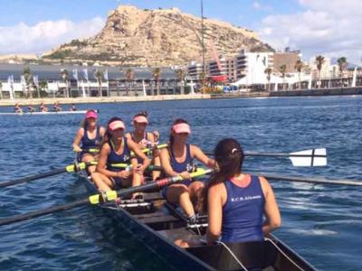 Campeonato Autonómico de Yolas disputado el pasado fin de semana en agua de Alicante