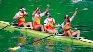 Dos medallas de plata y tres botes clasificados en la Final A de la I Regata Copa del Mundo