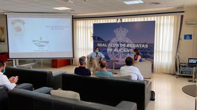 El Real Club de Regatas de Alicante ha sido sede del nacimiento de la liga nacional de Remo de Mar. El Real Club de Regatas de Alicante ha sido sede del nacimiento de la liga nacional de Remo de Mar.