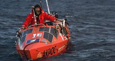 El ruso Fiódor Kóniujov, llega a Argentina tras navegar a remo desde Nueva Zelanda