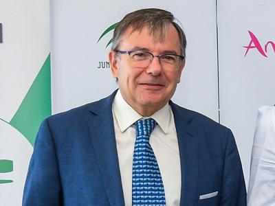 Javier Cáceres retira su candidatura a la presidencia de la Federación Española de Remo Javier Cáceres retira su candidatura a la presidencia de la Federación Española de Remo