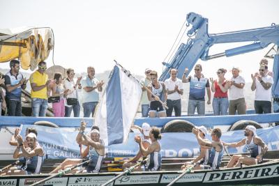 Tirán-Pereira triunfa diante da súa afección en Moaña e Muros-Esteira festexa o título en Ribeira Tirán-Pereira triunfa diante da súa afección en Moaña e Muros-Esteira festexa o título en Ribeira