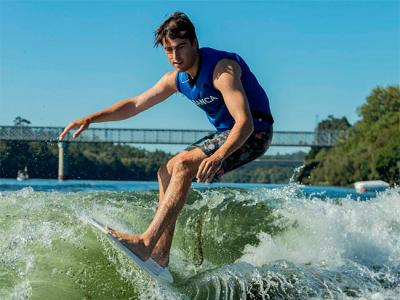 Antonio Castelo en Open Masculino y Alejandra Alonso en Féminas, vencedores del Campeonato Ibérico de Wakesurf-Trofeo Xunta de Galicia Antonio Castelo en Open Masculino y Alejandra Alonso en Féminas, vencedores del Campeonato Ibérico de Wakesurf-Trofeo Xunta de Galicia