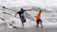 Brandi Baksic (USA) y Travis Grant (AUS) Oro en la carrera técnica de SUP. Australia se llevó la carrera de postas 