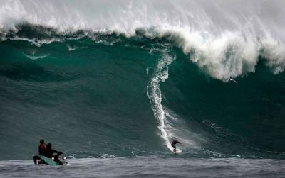 Chris Bertish se impone en Mavericks en el histórico campeonato de olas grandes de California Chris Bertish se impone en Mavericks en el histórico campeonato de olas grandes de California