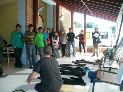 El curso de monitores de la Federación Cántabra de Surf sigue su marcha. El curso de monitores de la Federación Cántabra de Surf sigue su marcha.