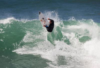El RED BULL RIVALS propone un nuevo desafío surfero ¡ESPAÑA CONTRA PORTUGAL! El RED BULL RIVALS propone un nuevo desafío surfero ¡ESPAÑA CONTRA PORTUGAL!