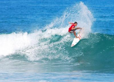 Entró al agua el más grande campeonato de surfing junior del planeta Entró al agua el más grande campeonato de surfing junior del planeta