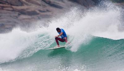 Entró al agua el ISA China Cup en las largas izquierdas de Riyue Bay Entró al agua el ISA China Cup en las largas izquierdas de Riyue Bay