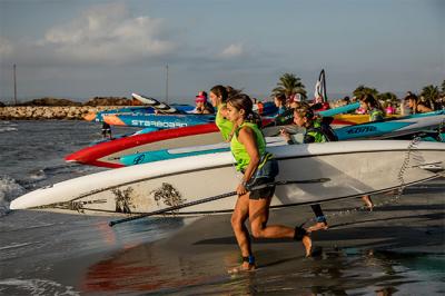 Iván de Frutos y Alexia Soto del Club Parres se proclamán campeones de la Copa de España 2022 en la IV Gran Carrera del Mediterráneo SUP Race Iván de Frutos y Alexia Soto del Club Parres se proclamán campeones de la Copa de España 2022 en la IV Gran Carrera del Mediterráneo SUP Race