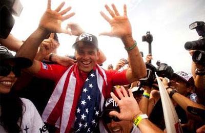 KELLY SLATER, ha logrado hoy en Puerto Rico su 10º TÍTULO MUNDIAL. KELLY SLATER, ha logrado hoy en Puerto Rico su 10º TÍTULO MUNDIAL.
