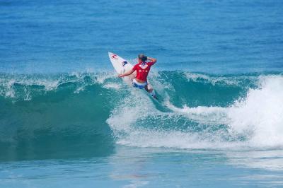 La acción de los mejores surfistas juniors del mundo continúa en Salinas La acción de los mejores surfistas juniors del mundo continúa en Salinas