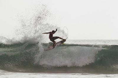LA COMPETENCIA SE INTENSIFICA MIENTRAS QUE LOS PRIMEROS SURFISTAS SON ELIMINADOS EN EL TERCER DÍA DEL VISSLA ISA WORLD JUNIOR SURFING CHAMPIONSHIP 2015 LA COMPETENCIA SE INTENSIFICA MIENTRAS QUE LOS PRIMEROS SURFISTAS SON ELIMINADOS EN EL TERCER DÍA DEL VISSLA ISA WORLD JUNIOR SURFING CHAMPIONSHIP 2015
