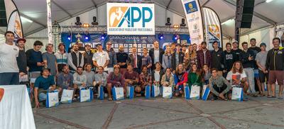 Las Canteras acoge, desde este miércoles, el Mundial de Paddle Surf en donde se decide el título en olas Las Canteras acoge, desde este miércoles, el Mundial de Paddle Surf en donde se decide el título en olas