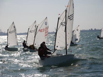 Campeonatos de Andalucía de Optimist por equipos y Catamarán