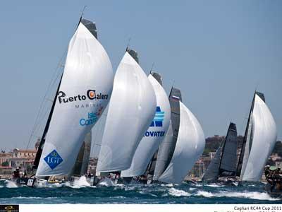 EL ISLAS CANARIAS PUERTO CALERO SE MANTIENE EN PODIO EN EL ECUADOR DE LA CAGLIARI RC44’ CUP