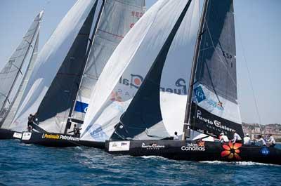 EL ISLAS CANARIAS PUERTO CALERO SUMA Y SIGUE EN MATCH RACE EN LA CAGLIARI RC44’ CUP