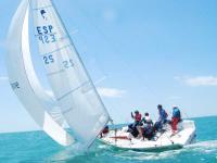 20 embarcaciones participan este fin de semana en el Campeonato de Andalucía Platú 25