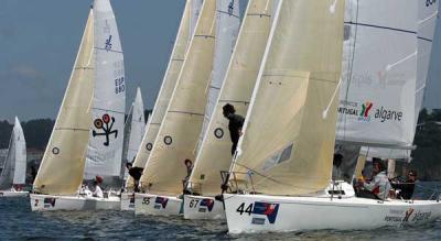 Bigboy Náutica, Turismo do Algarve y ECC Viviendas, podio provisional del España de J80 a falta de la jornada de mañana Bigboy Náutica, Turismo do Algarve y ECC Viviendas, podio provisional del España de J80 a falta de la jornada de mañana