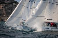 El viento da una tregua y permite el estreno del Trofeo Alicante City & Beach- Liga Iberdrola Vela Femenina