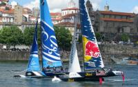 Extreme Sailing en Porto: “The Wave Muscat” aguanta el ataque de “Alinghi” y “Real Team” 