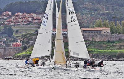 Las regatas vuelven a Baiona de la mano  de la Liga de Otoño AXA J80