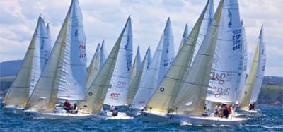 Nextel Engineering y Mercedes Benz lideran el Compesca de J-80 en aguas de Santander Nextel Engineering y Mercedes Benz lideran el Compesca de J-80 en aguas de Santander