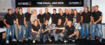 Un año para enmarcar de 52 SUPER SERIES Un año para enmarcar de 52 SUPER SERIES