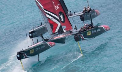 Los Kiwis del Fly Emirates arrebata la Copa América al Oracle Los Kiwis del Fly Emirates arrebata la Copa América al Oracle